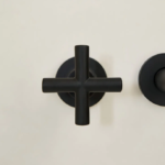 GRIFERIA DE LAVATORIO DE PARED PEIRANO BLACK VELVET 62-190 - Imagen 5