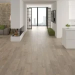 PORCELANATO MADERA OLMO 21x120 CERRO NEGRO - Imagen 5